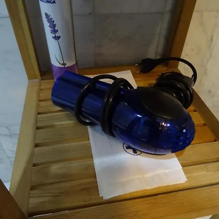 Charmerooms Moroni Отель типа 