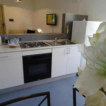 Bed & Breakfast Charmerooms Moroni 3*