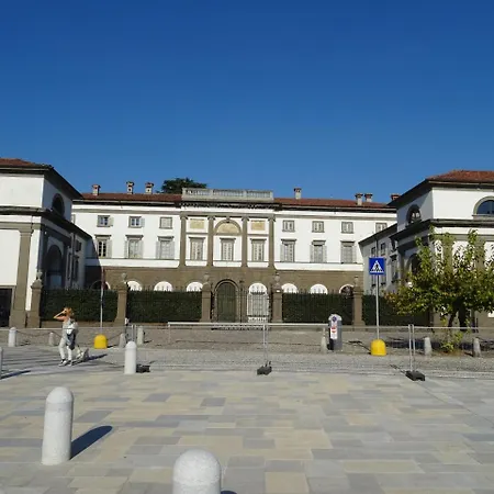 Charmerooms Moroni Bed & Breakfast Stezzano